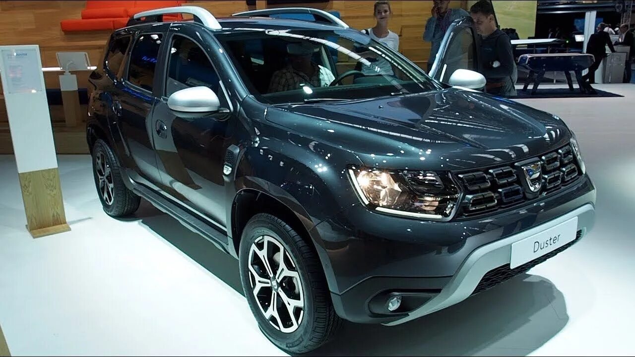 Рено дастер 2018 2.0. Duster 2018. Dacia Duster 2018. Duster 2018 options. Рено Дастер чёрный жемчуг 2018.