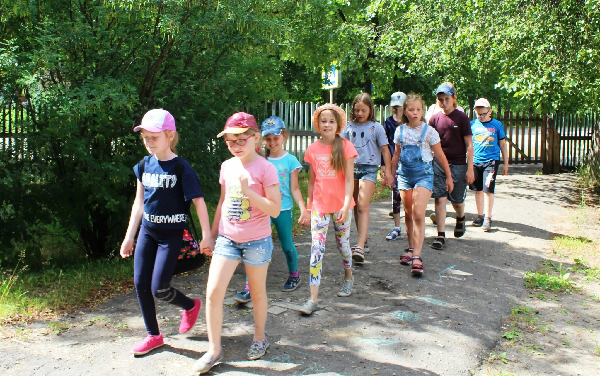 бывшего детского оздоровительного. загородный оздоровительный лагерь орленок. орлёнок детский лагерь курск. оздоровительный лагерь для детей. детский лагерь.