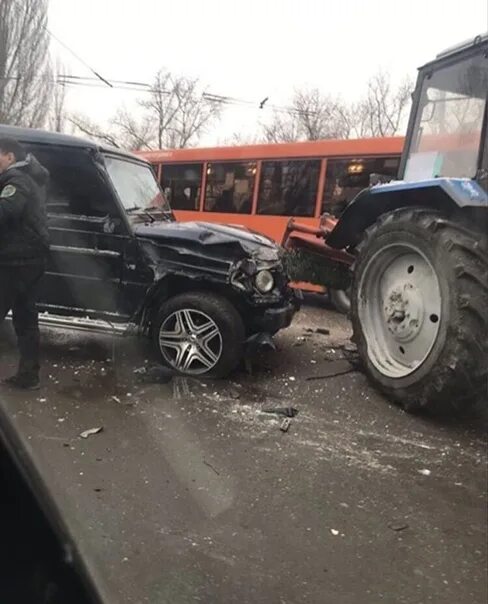 Разбитый Мерседес Гелендваген. Аварии гелендвагенов