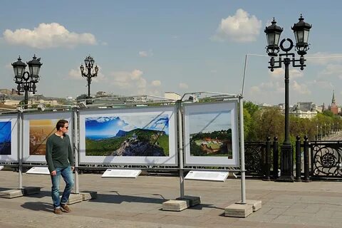 На выставке представлены фотографии российских зарубежных фотографов