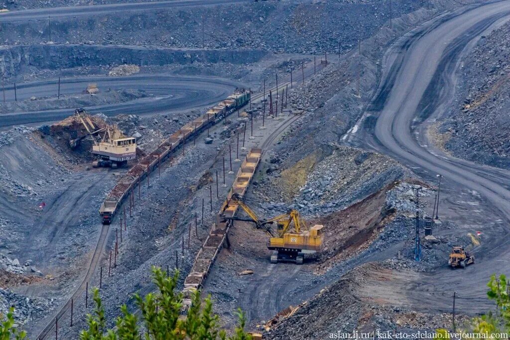 Гок руда. Экскаватор стойленский гок. «лебединский горнообогатительный комбинат»,. Гок руда. Горно ообогатительный комбинатжелезная руда.