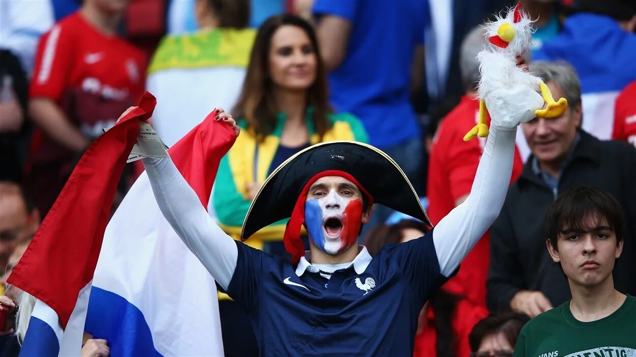 игра для настоящих фанатов футбола. компьютерная игра футбол. игра футбол. спортивные болельщики. Fifa 12 [ps3].