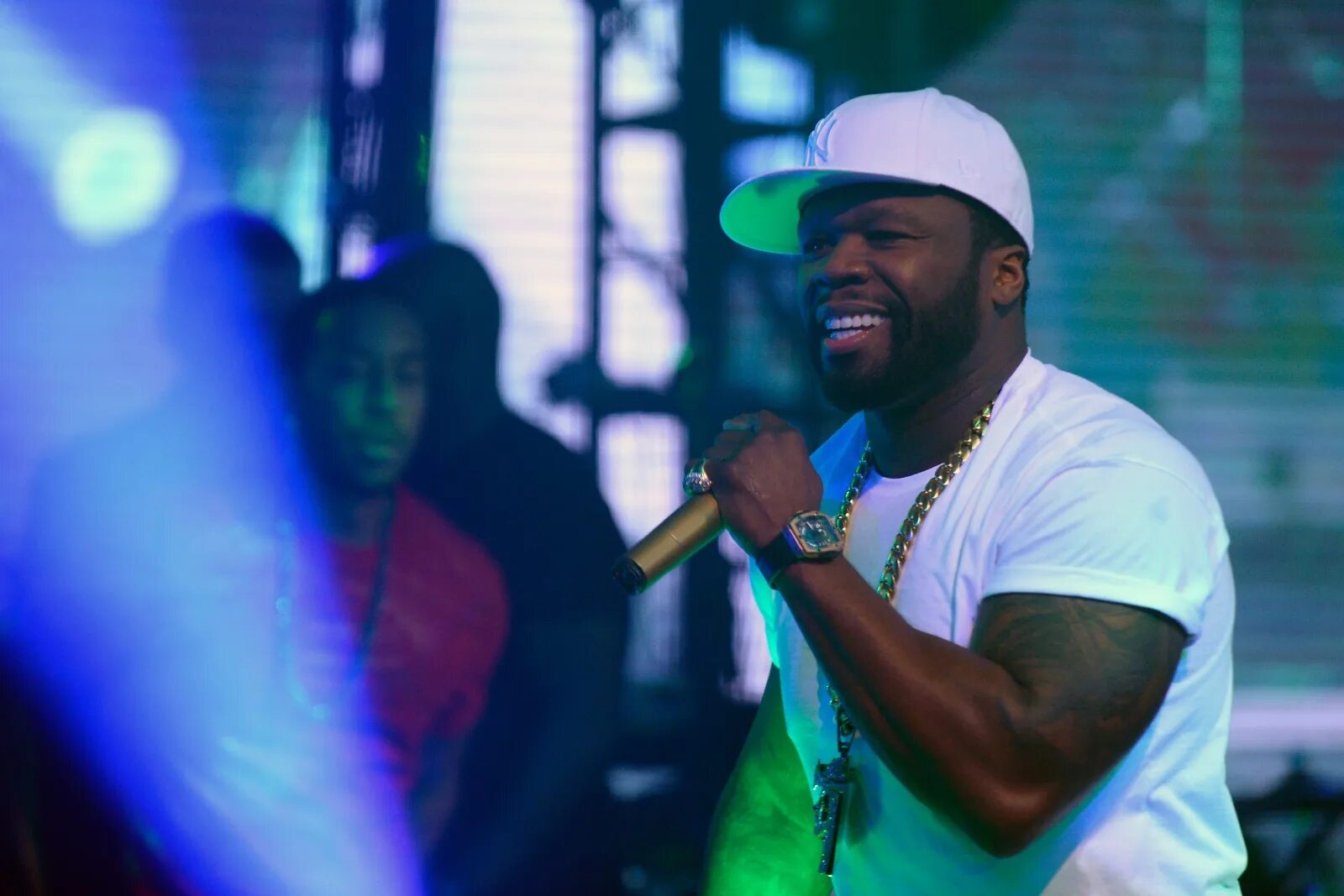 50 cent club. 50 cent. 50 cent 2025. 50 cent сейчас 2025. 50 цент рэпер.