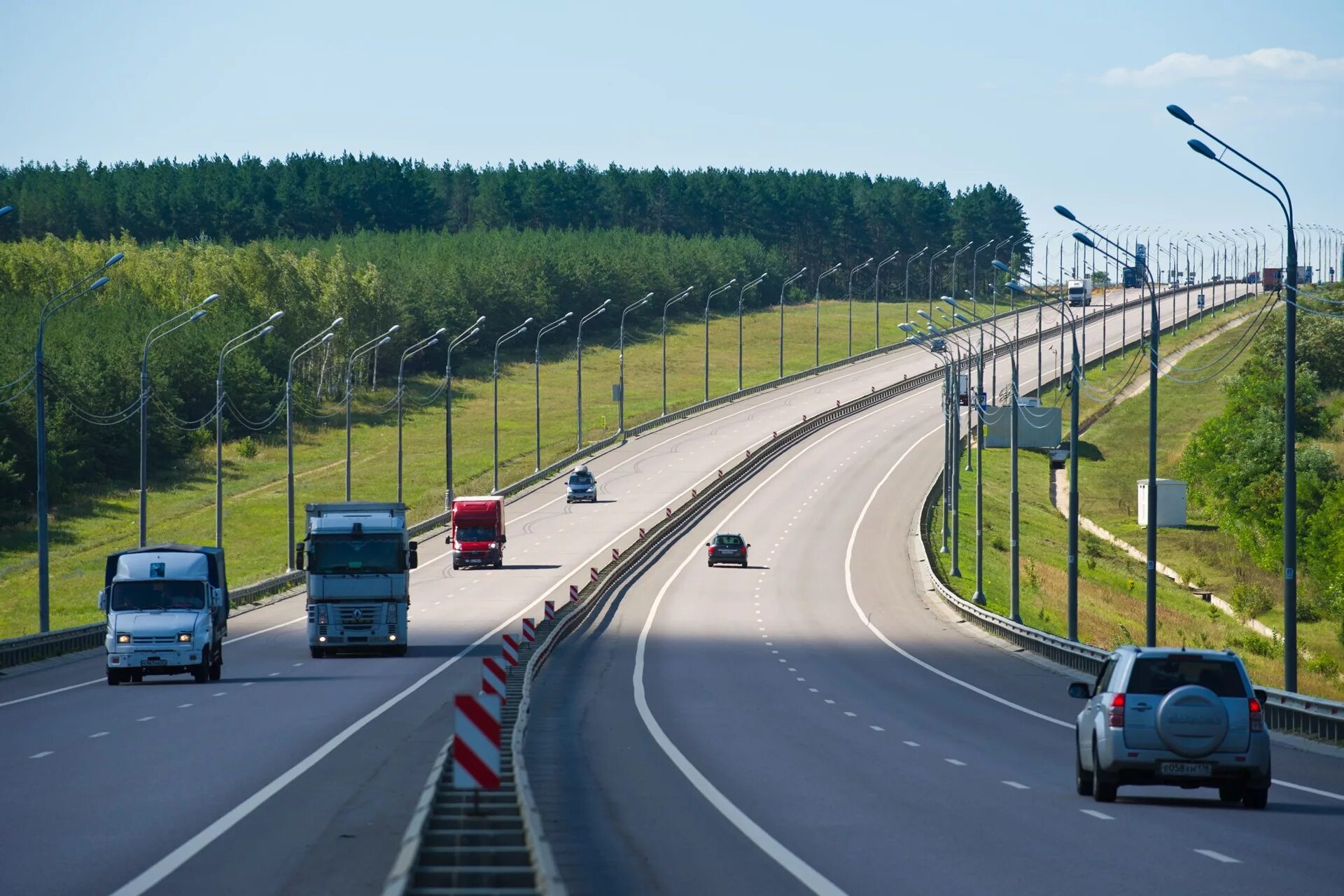 Проезд узкого участка дороги. Автомагистраль м4 Дон Воронеж. Трасса м4 Дон Автобан. Трасса Автодор м4. Автомагистрали м4 “Дон-2″.