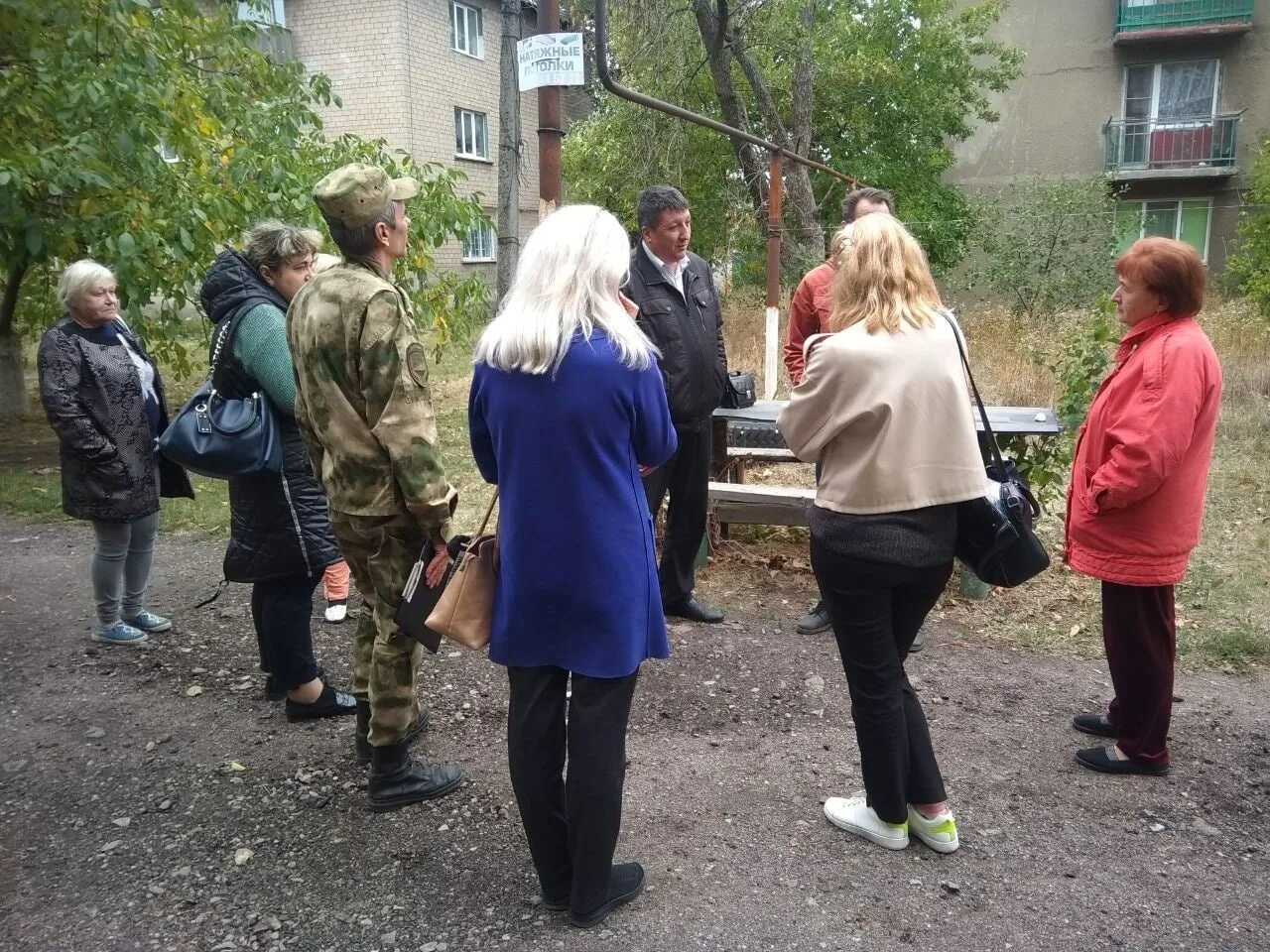 Главы администрации поселения завода мосрентген. Сегодня 14 сентября. Куракина дача детская площадка. Встреча с жителями. Всероссийский день бега «кросс нации».