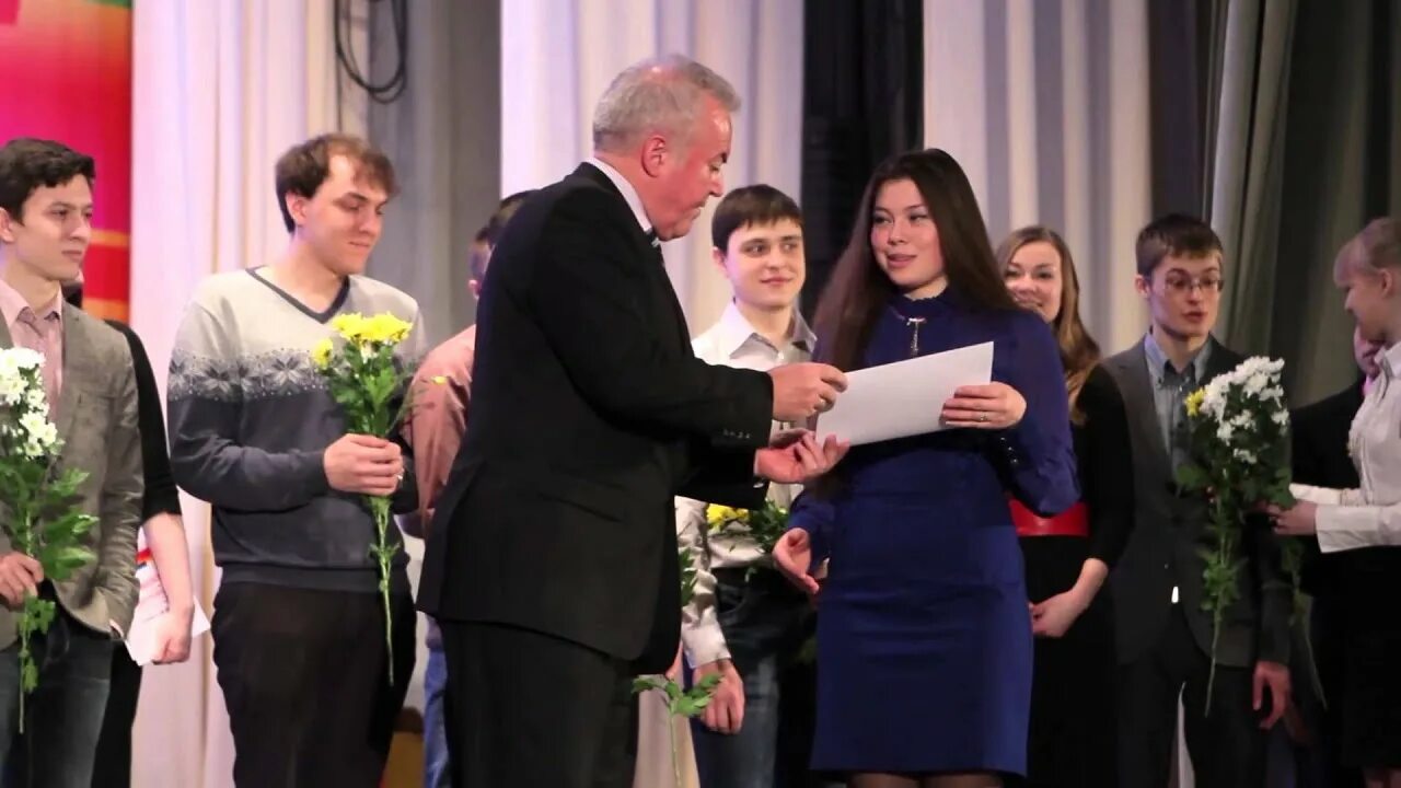 Студенты екатеринбург. Студенты урфу. Вручение именных стипендий. Стипендиаты фото. Екатеринбург урфу магистратура.