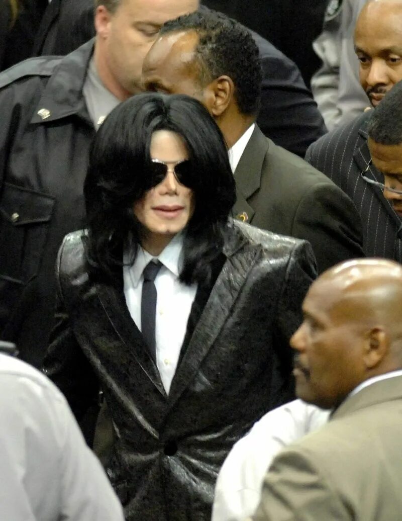 Фбр нашли майкла джексона. Фбр нашли майкла джексона. Michael jackson japan 2006. Фбр нашли майкла джексона. Фбр нашли майкла джексона.