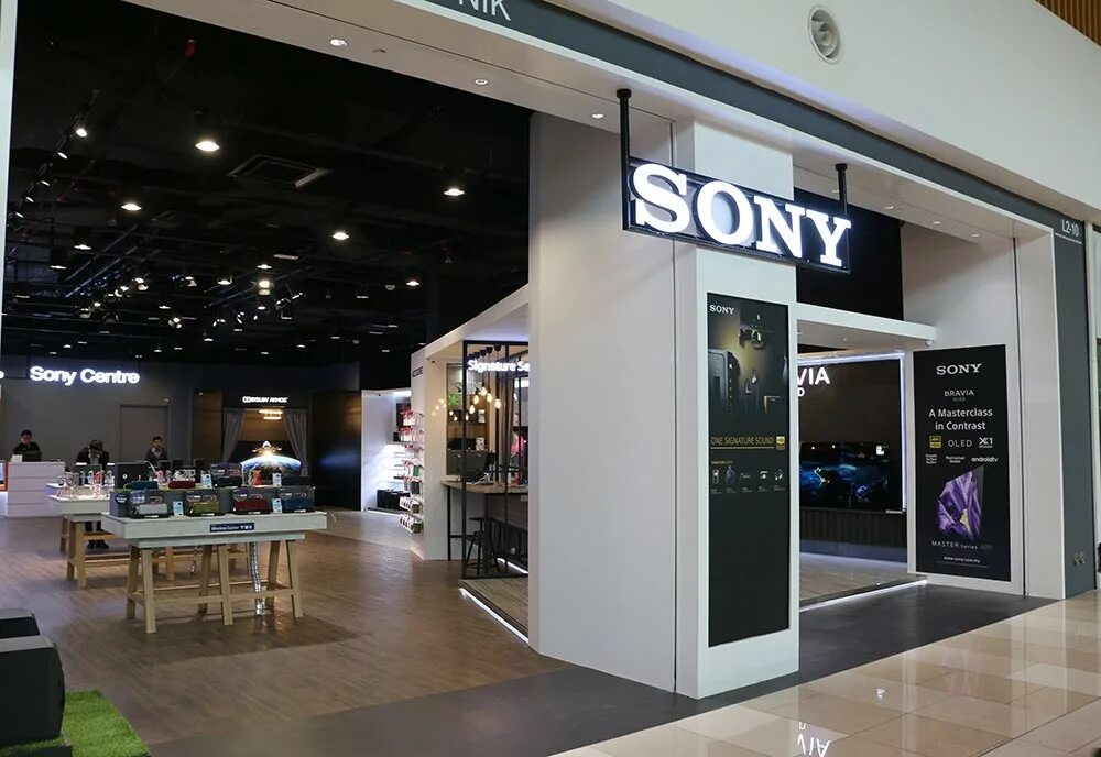 Купить сони в магазине. Магазин сони. Фирменный магазин Sony. Сони фирменный магазин. Sony Center.