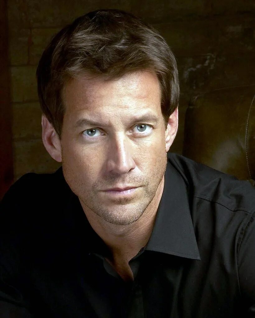 Mike delfino. Майк Дельфино актер.