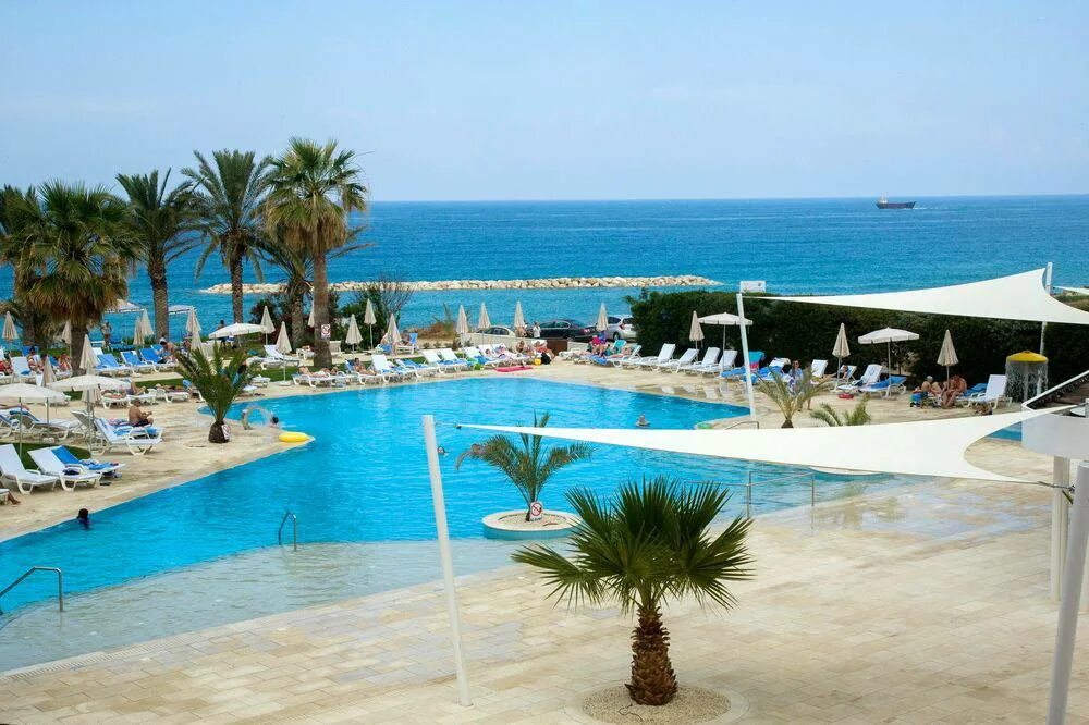 Отель venus beach hotel 5 пафос кипр. Venus beach 5*. Venus beach hotel пляж. Venus beach hotel кипр. Venus beach.