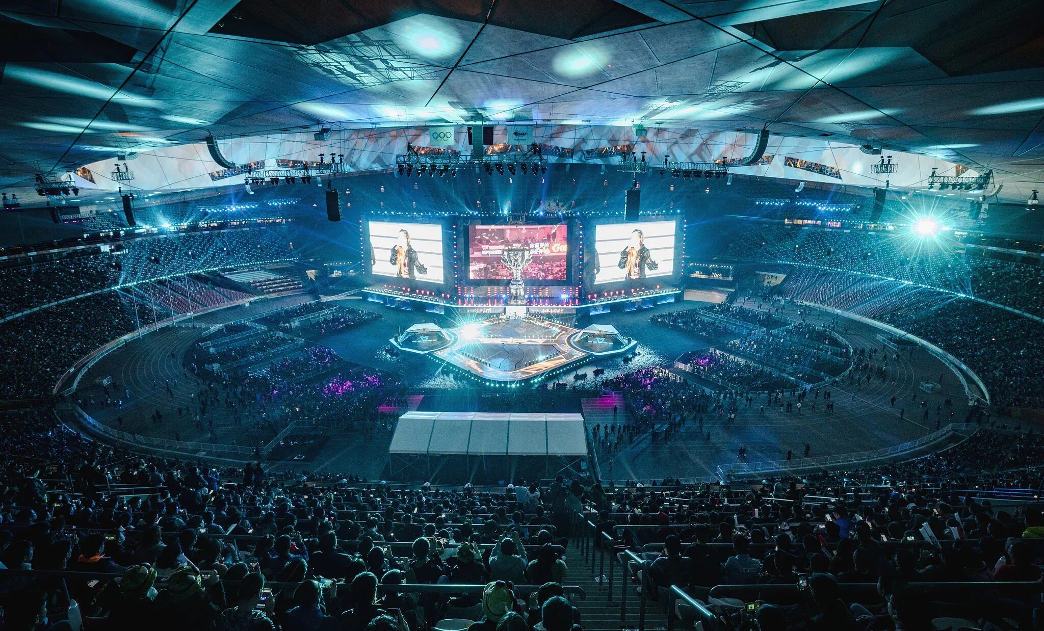 Arena eclipse