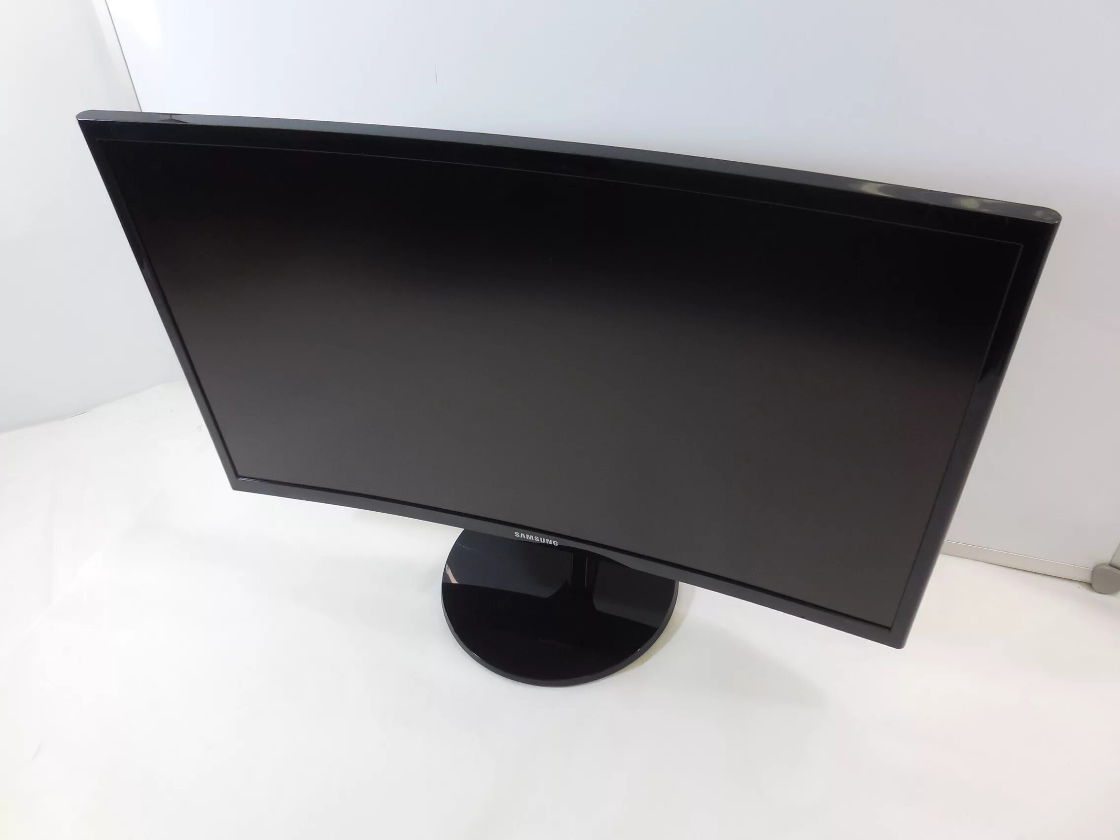 Samsung 24 va. Монитор 23.5" Samsung c24f390fhi. Монитор Samsung c24f390fhi. Монитор Samsung 24" c24f390fhi. Samsung c24f390fhi 23.5.