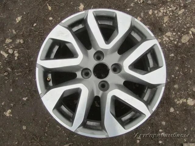 Диски на лада гранта фл r15. Диск литой r15 granta fl гранта кросс 8450100998. Диски лада калина кросс r15. Диски гранта кросс r15. Оригинальные диски гранта кросс.