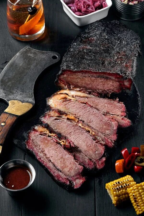 Ribs астрахань. Beef bbq липецк. Beef bbq липецк. Говядина брискет на белом фоне. Ribs астрахань.