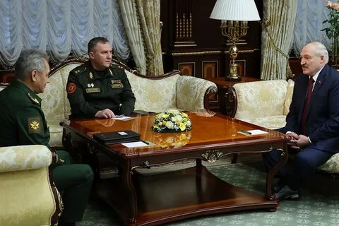 Лукашенко военное положение
