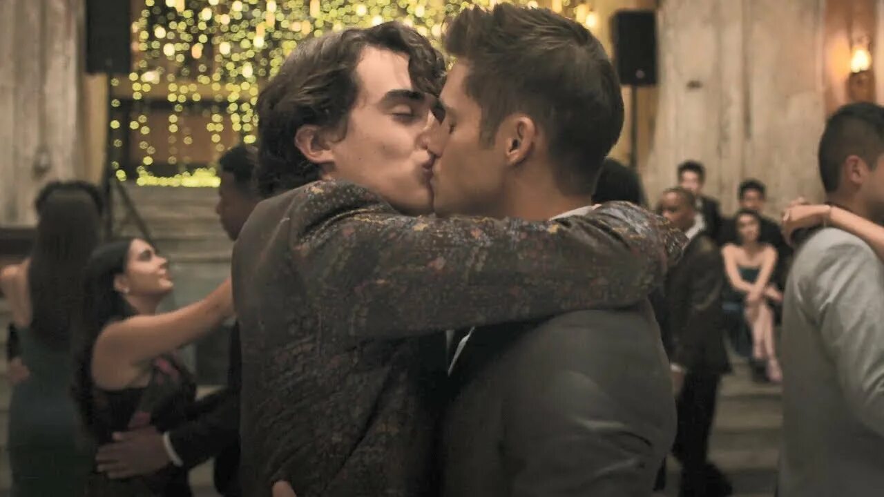 алекс и уинстон 13 причин. монтгомери де ла круз. сериал нетфликс 13 причин. Seth 13 reason why. клэй дженсен.