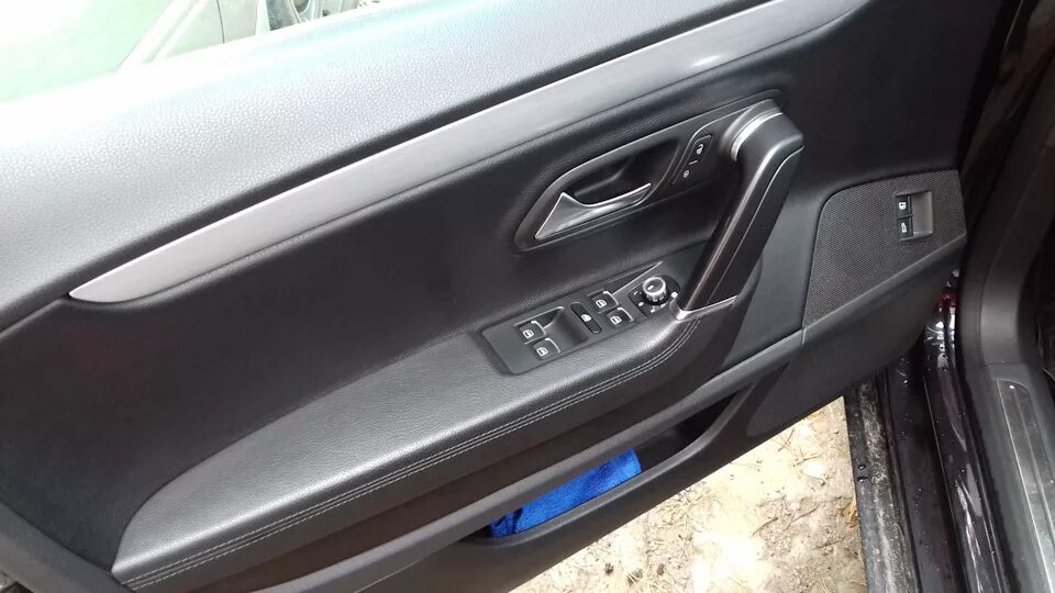 Замена ламп ближнего света Фольксваген Пассат СС (Volkswagen Passat CC) - Устано