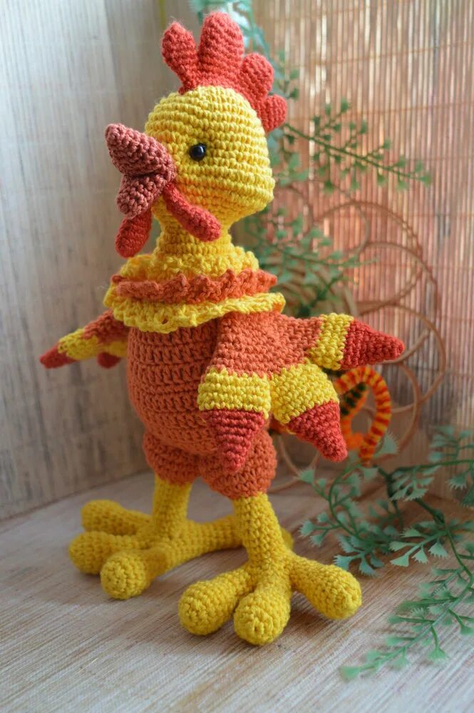 свяжем петуха. вязаный петух. вязаный петушок. свяжем петуха. вязание крючком петушка.