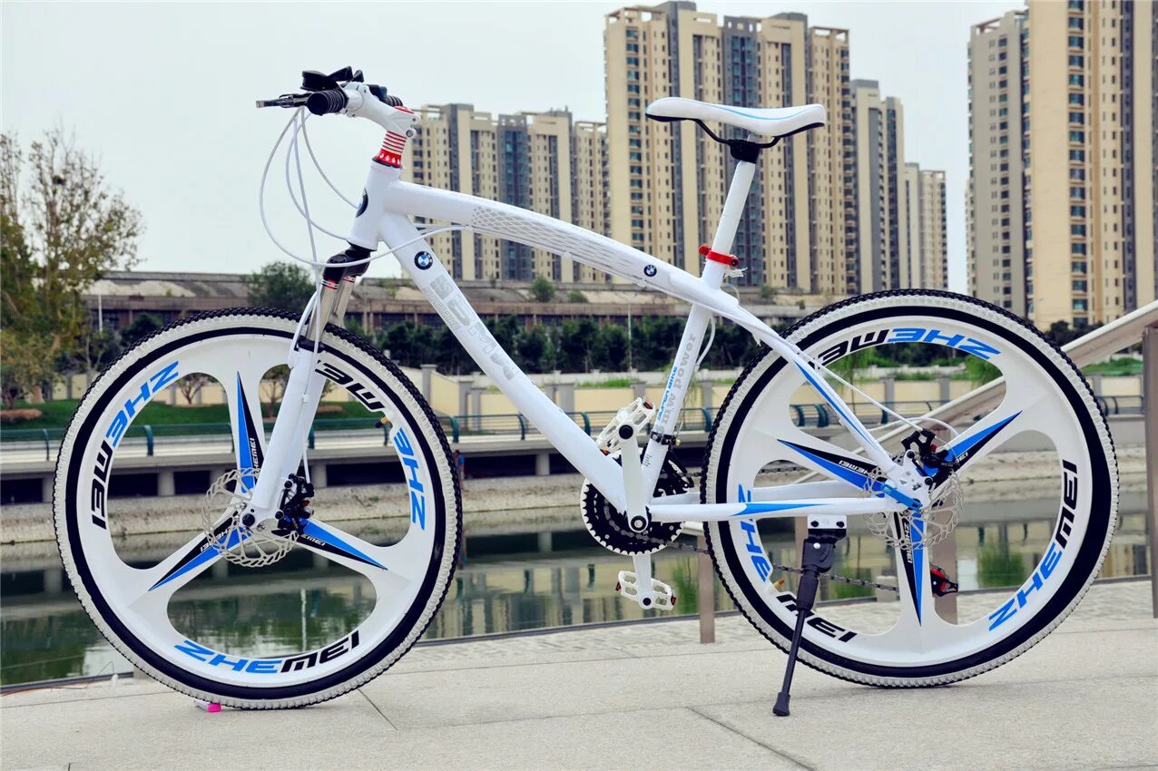 White bikes. Велосипед БМВ м5. Велосипед БМВ 26. Велосипед BMW Power g760x. Велосипед BMW sibog.