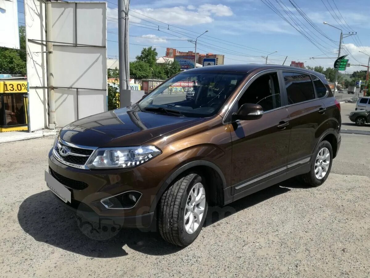 Купить chery tiggo 5. Коричневая черри машина. Коричневый Cherry Tiggo. Chery Красноярск. Авто чери коричневого цвета.