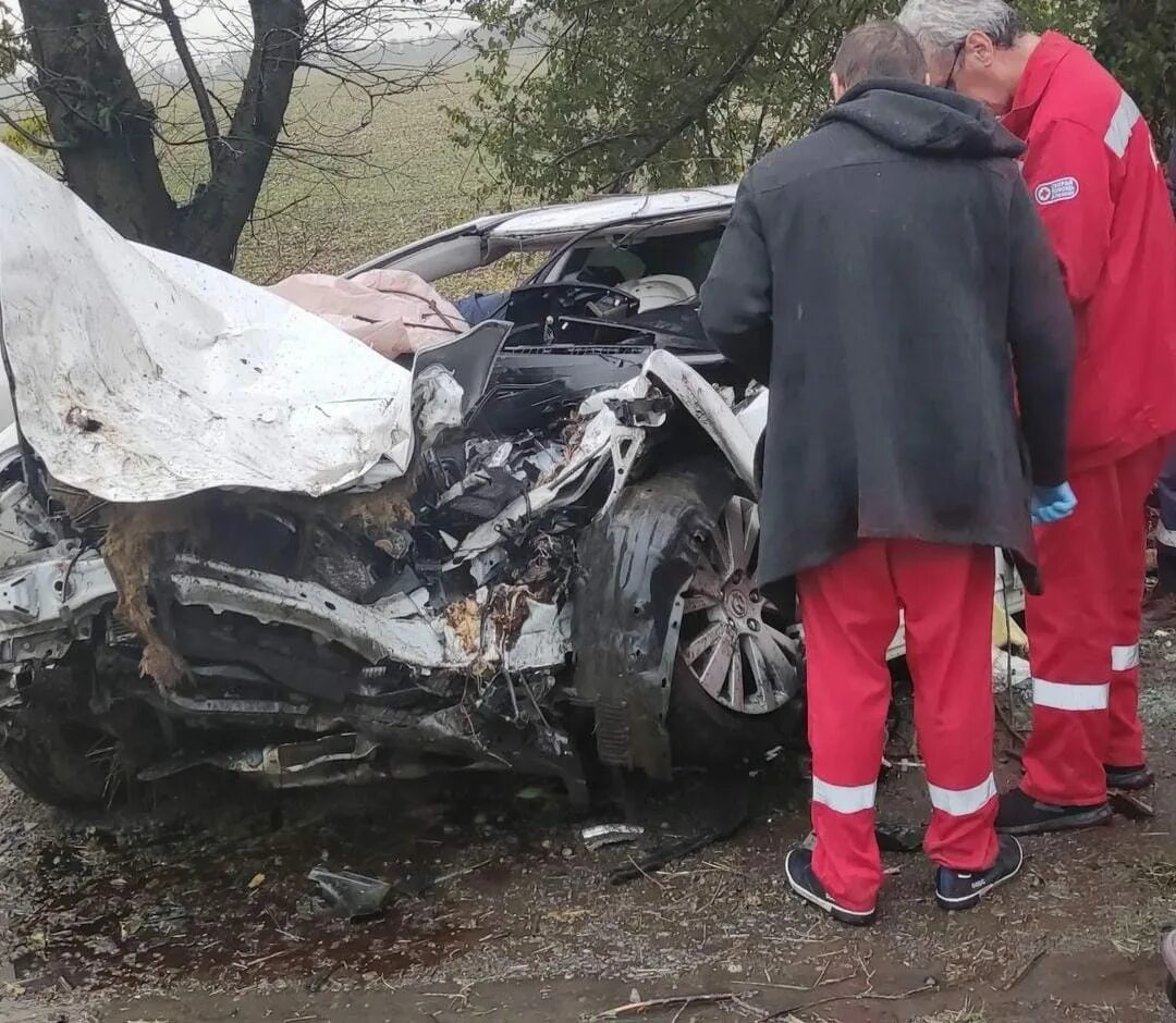 Чп армавир сегодня. Дтп под армавиром 02 ноября. дтп в брянской области с участием приоры. спасение пострадавших при дтп.