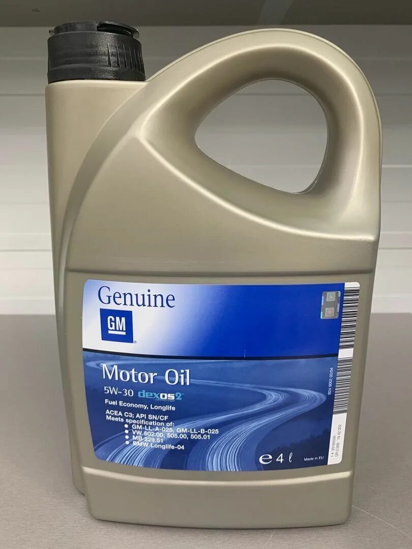 Масло genuine 5w30. General Motors Dexos 2 5w-30. Масло GM 5w30 Motor. Моторное масло GM 5w30 dexos2. GM Motor Oil Dexos 2 5w-30.