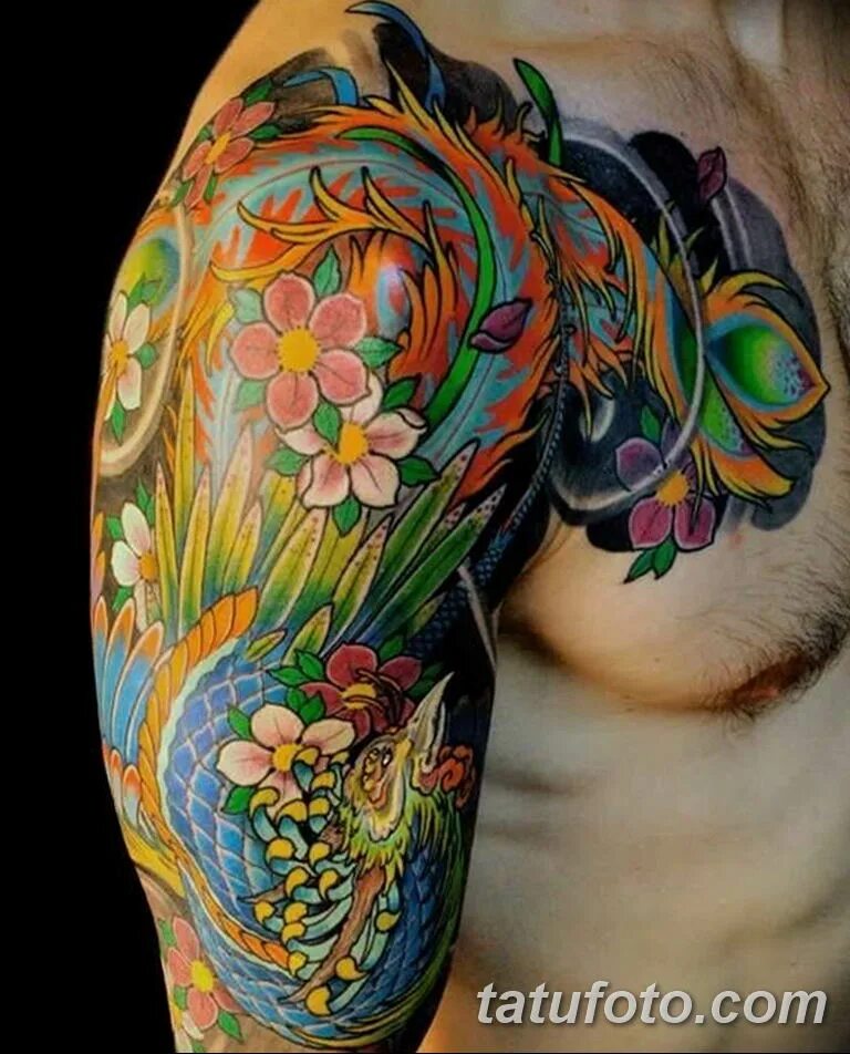 Тату на бедре цветные. Разноцветные тату. Тату цветная фото. Цветные тату. Красивые тату для девушек.