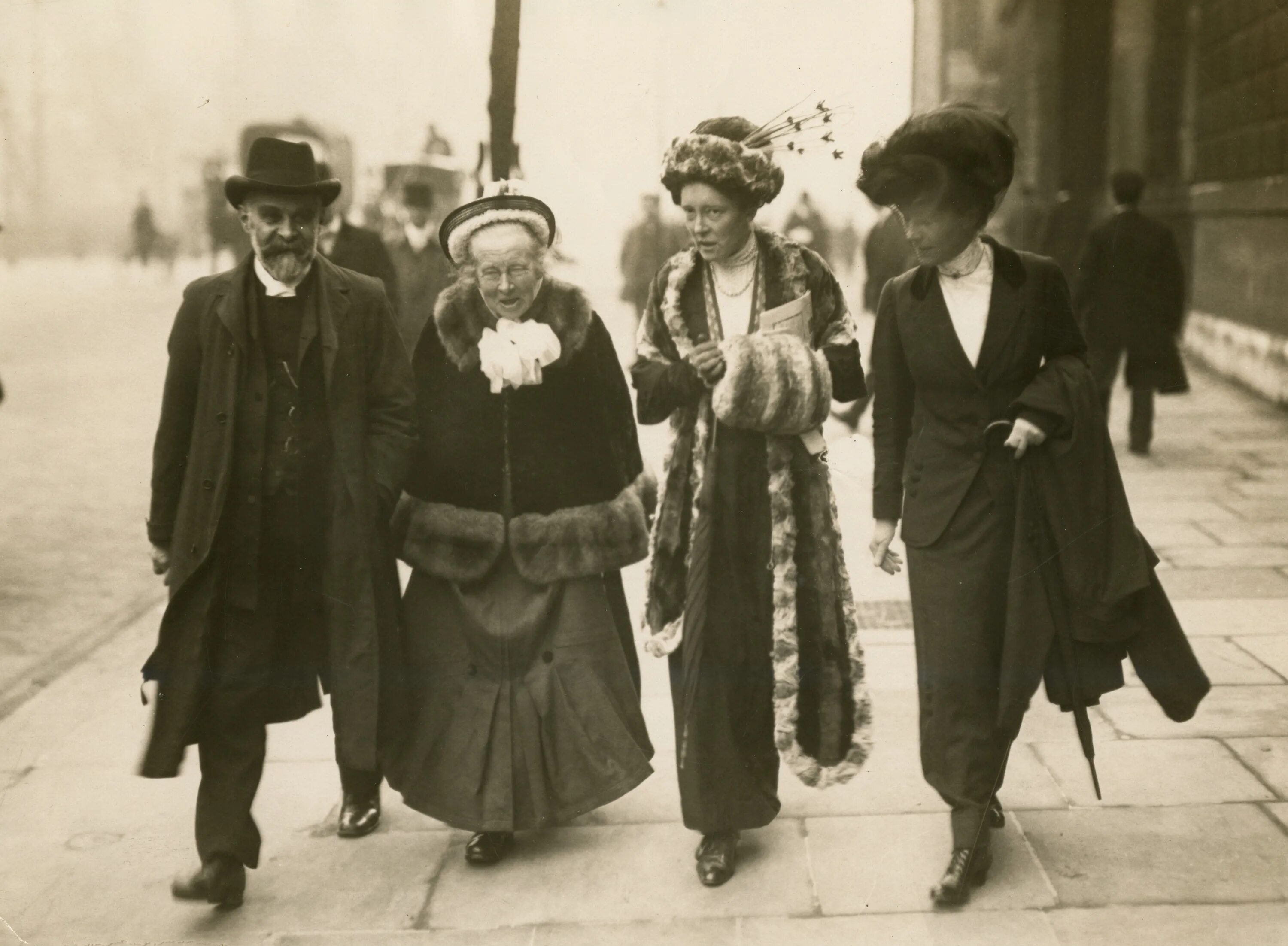 Мода 1910 года суфражистки. Элизабет Хаббард 1910. Мода 1910-х годов.