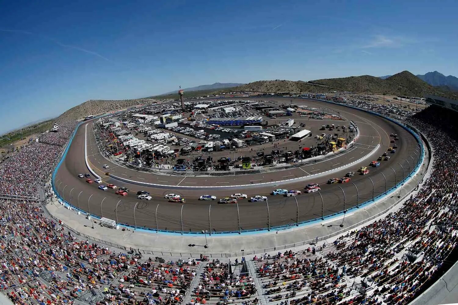 Круг наскар. Трасса наскар Лос Анджелес. Стадион наскар. Phoenix International Speedway. Кольцевая трасса наскар.