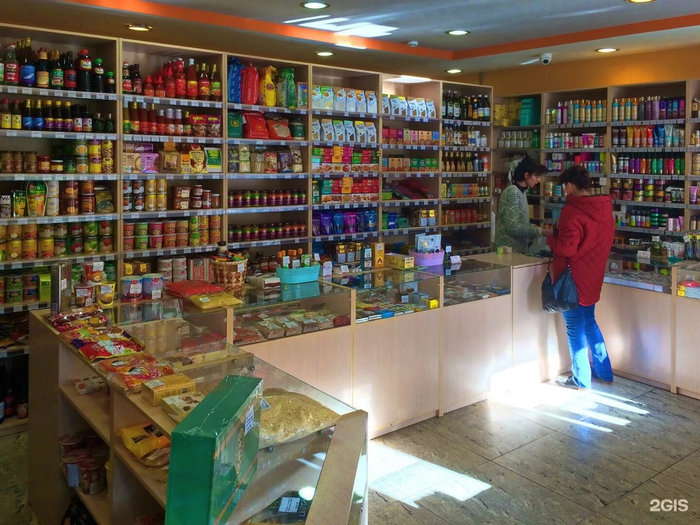 магазин сокровища индии на тишинке. магазин индийских продуктов. индийские товары. магазин индийских продуктов. магазин индийских продуктов.