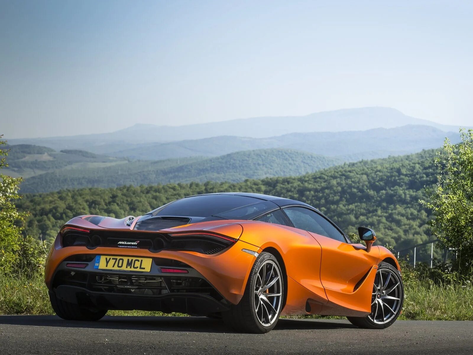 Макларен 720s цена. Макларен 720s новый. MCLAREN 720s модель. Макларен 720s Морген. MCLAREN 720s салон.