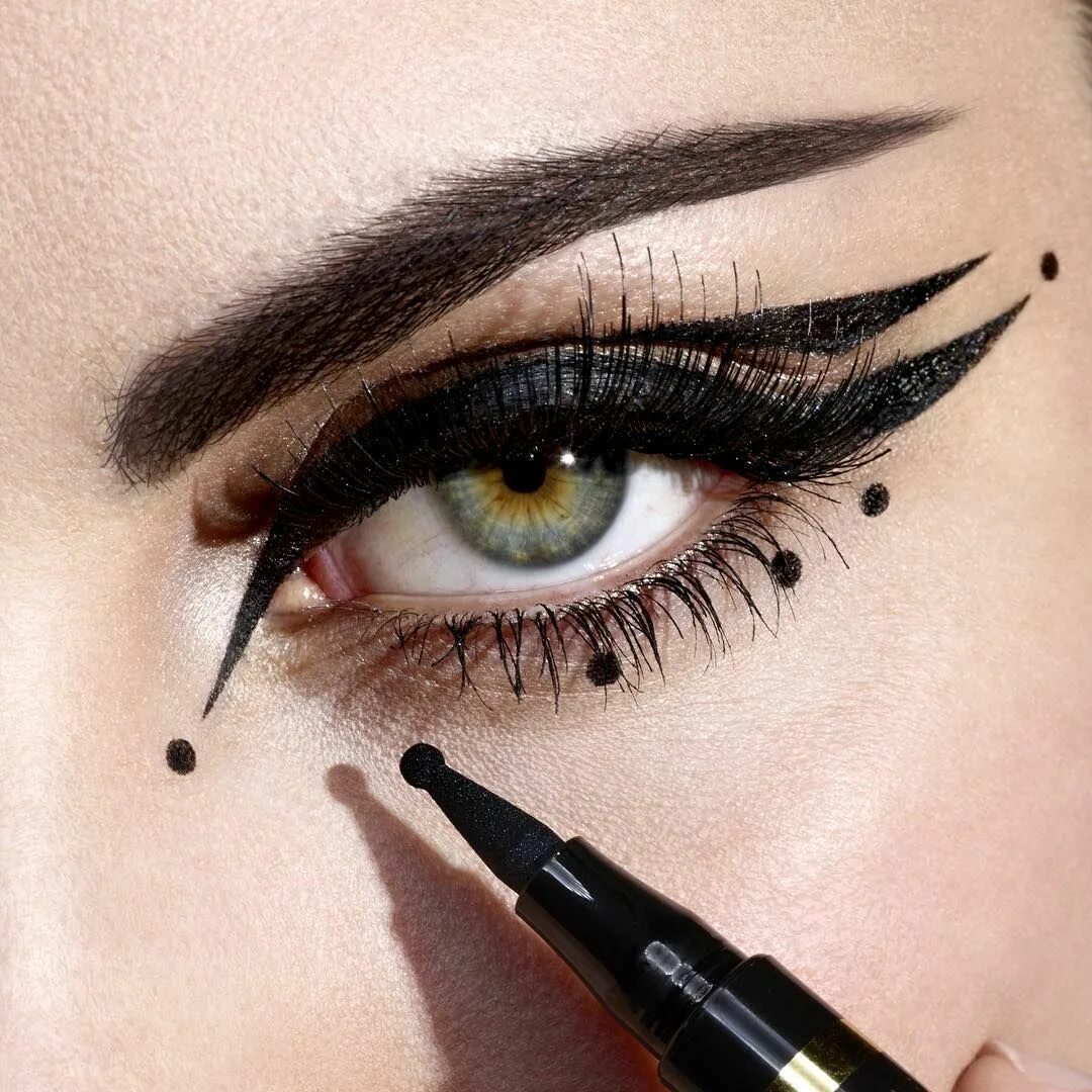 Black eyeliner. Каял макияж. Макияж кайал. Макияж с черным каялом. Стрелки карандашом каял.