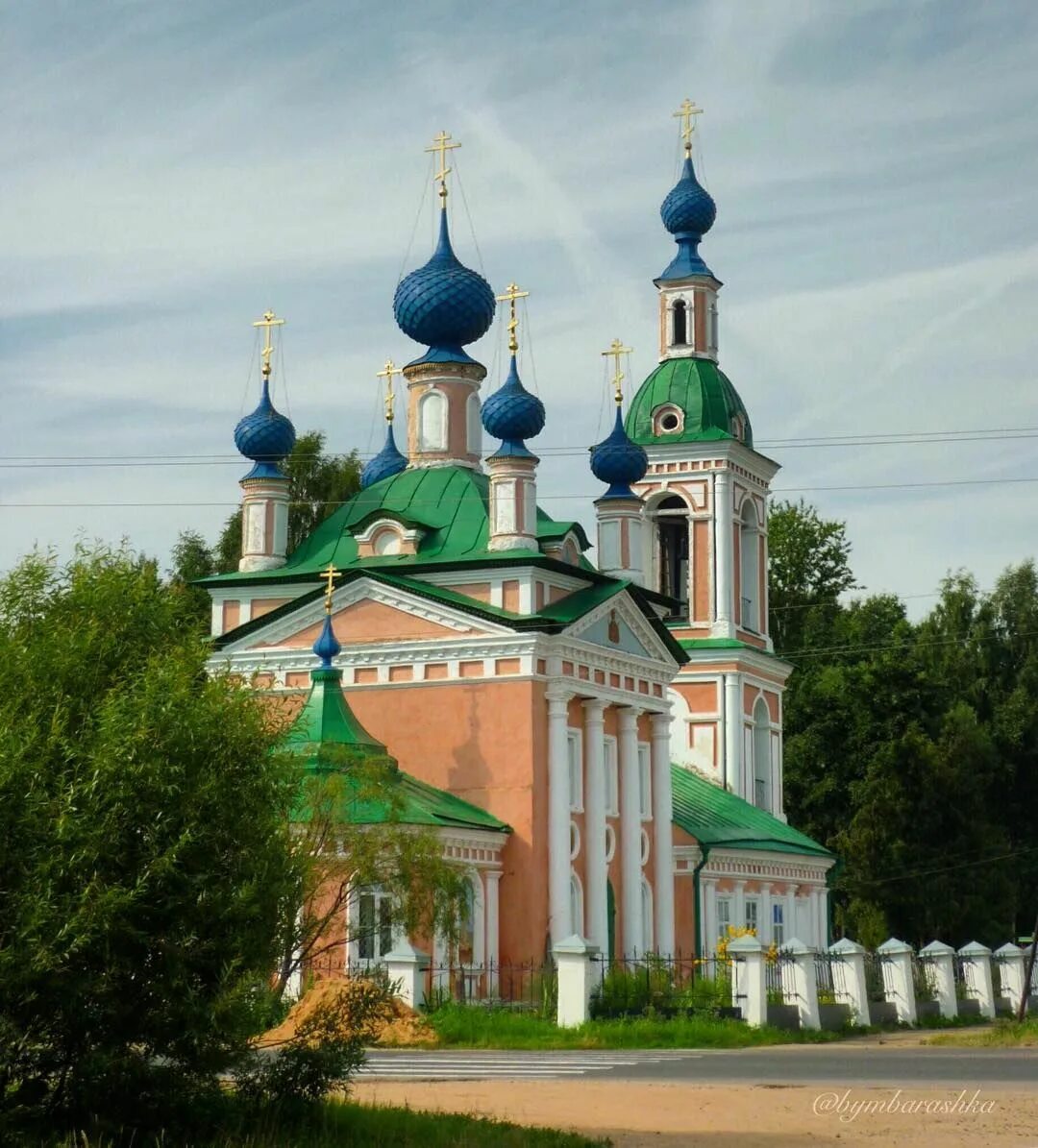 Углич церковь царевича димитрия. Церковь царевича димитрия углич. церковь царевича димитрия на поле. храм дмитрия на поле углич. богоявленский монастырь углич.