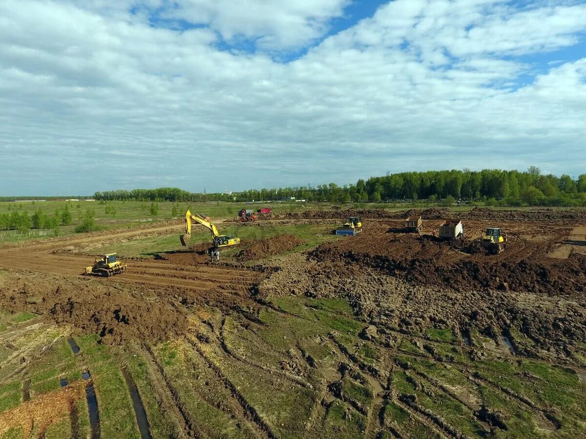Разработка котлована под фундамент. Строительство дорог. Подготовка территории строительства. Подготовка строительной площадки. Реконструкция дороги.