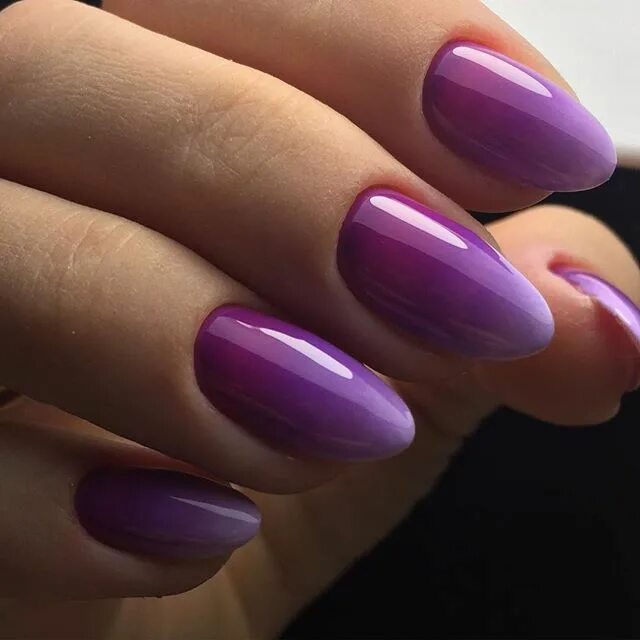 Летний маникюр градиент. Маникюр градиент 2022 модные. Градиент на ногтях 2023. Яркие оранжевые ногти. Градиенты 2023.