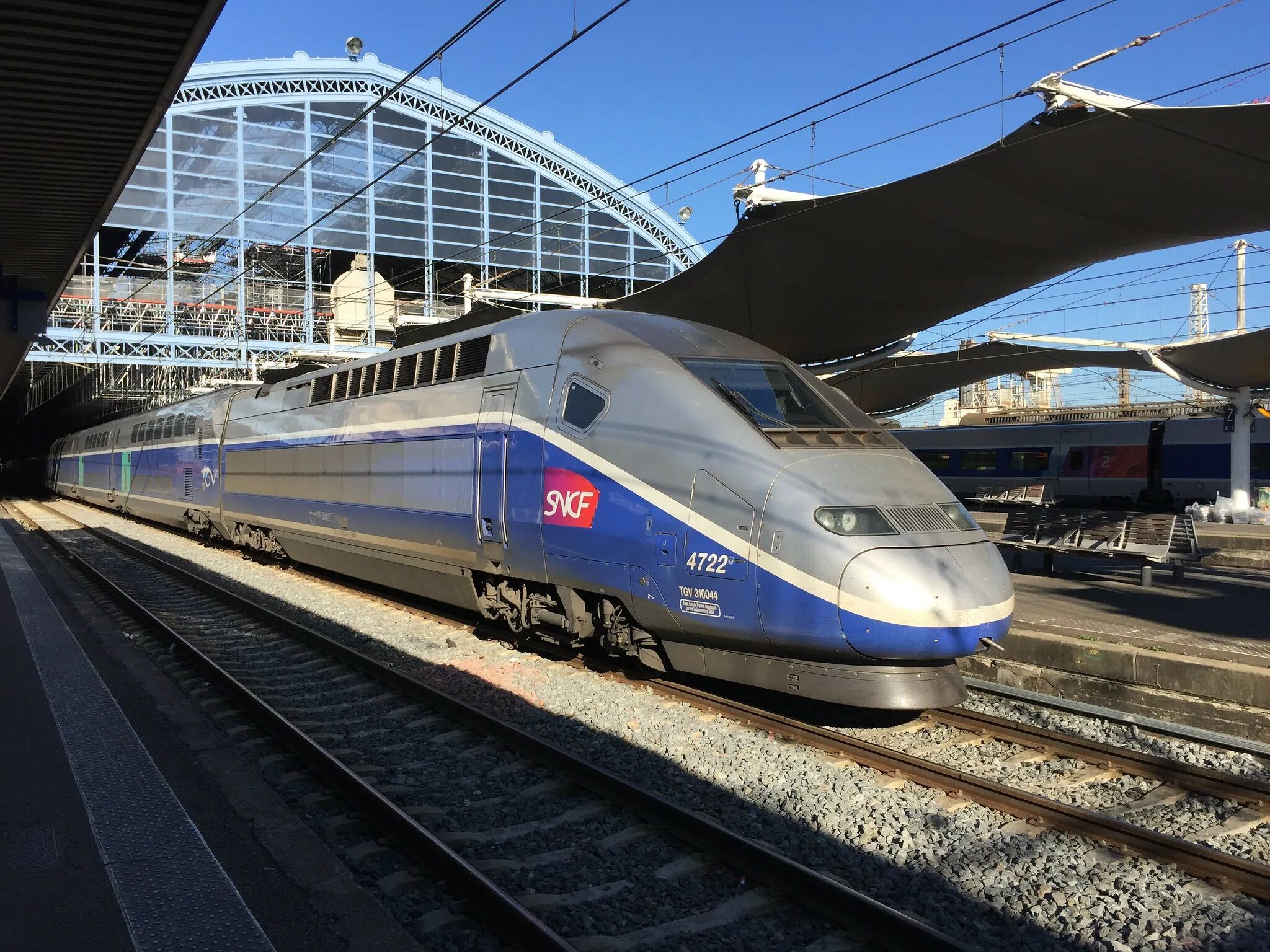 French train. Французские скоростные поезда TGV. Скоростной поезд TGV Франция. Французский поезд TGV. ТЖВ Франция.