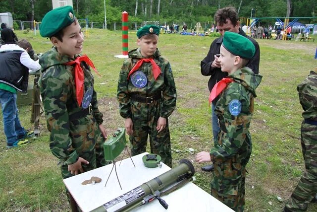 Военно патриотический лагерь Зарница. Зарница (игра). Военно патриотическая игра. Детская игра Зарница. Зарница подать заявку