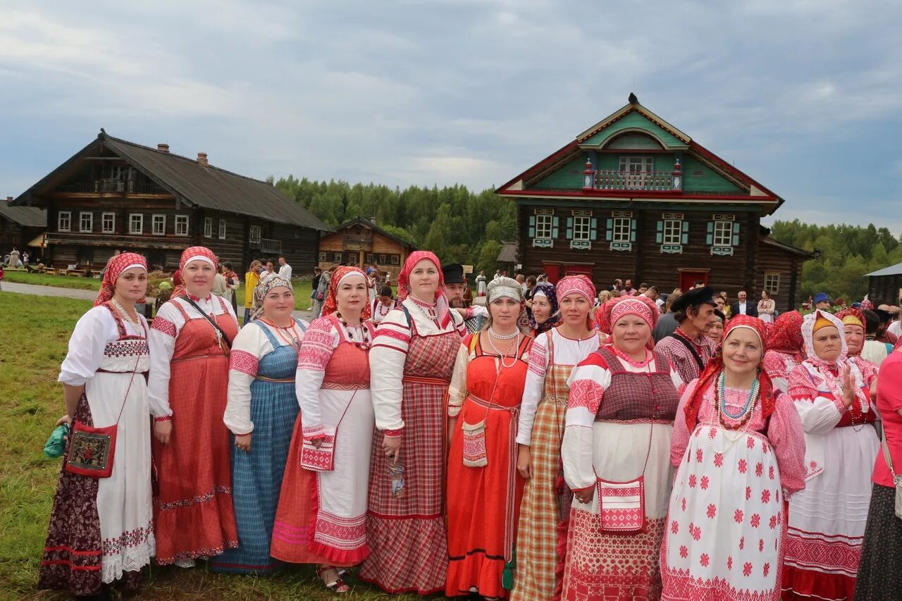 Деревня фольклора. Деревня фольклора. Всероссийский фольклорный фестиваль «деревня – душа россии». Фольклорный коллектив. Фольклор вологодской области.