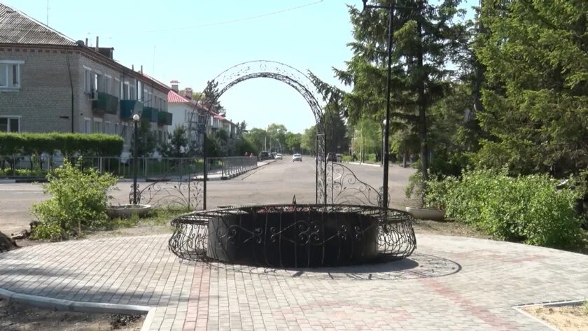 Парк дружбы в Райчихинске. Райчихинск Амурская область. Городской парк Райчихинск. Райчихинск Амурская область парк.