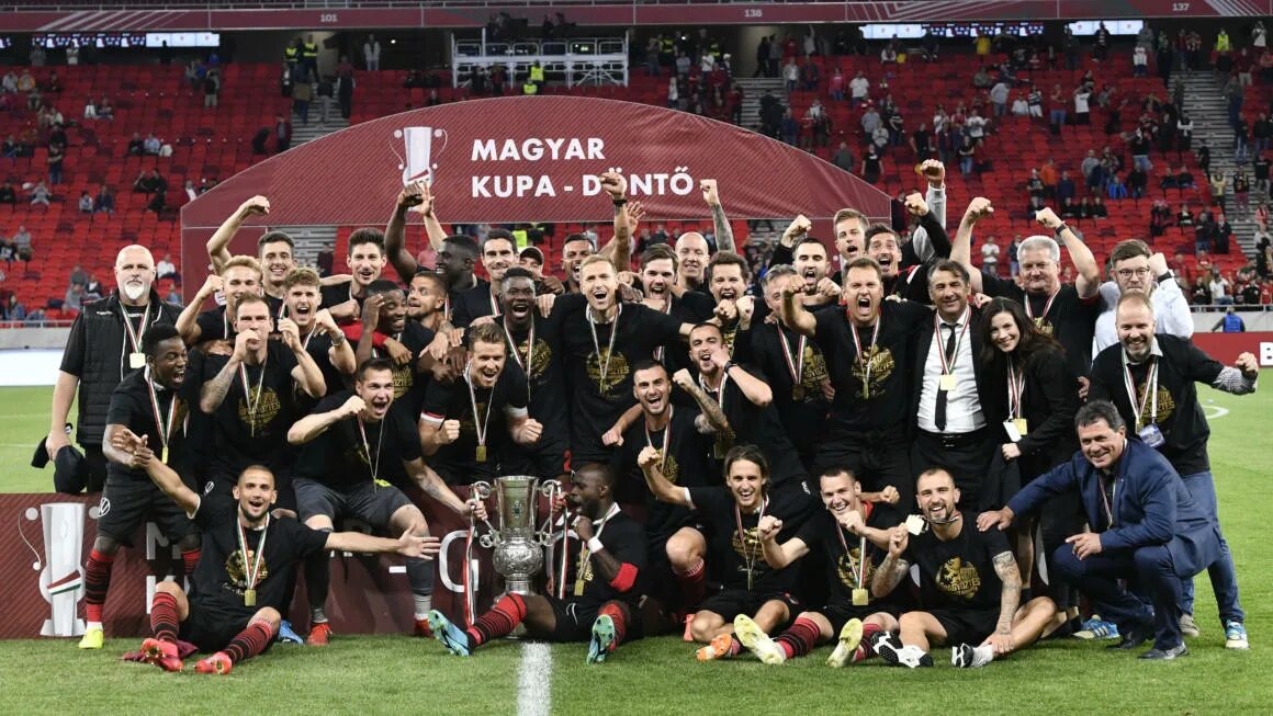 Суперкубок венгрии по футболу. Чемпионат венгрии трофей. Кубок венгрии по футболу. Кубок венгрии по футболу. Кубок венгрии по футболу.