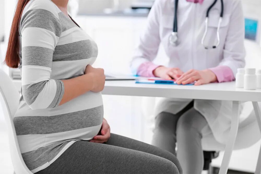 Посещение врача беременной. Консультация беременных. Консультирование беременной.