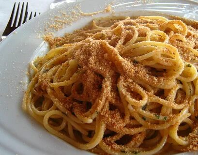 File:Spaghetti with anchovies (356534448) (cropped).jpg - Wikimedia Commons