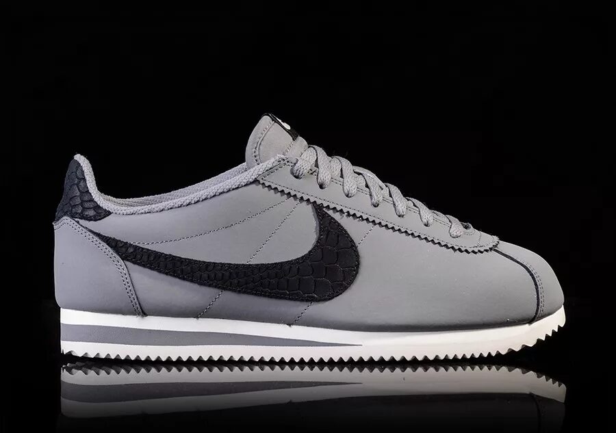 Nike cortez classic. Nike Classic Cortez Leather. Nike Cortez Grey. Nike Cortez серые.