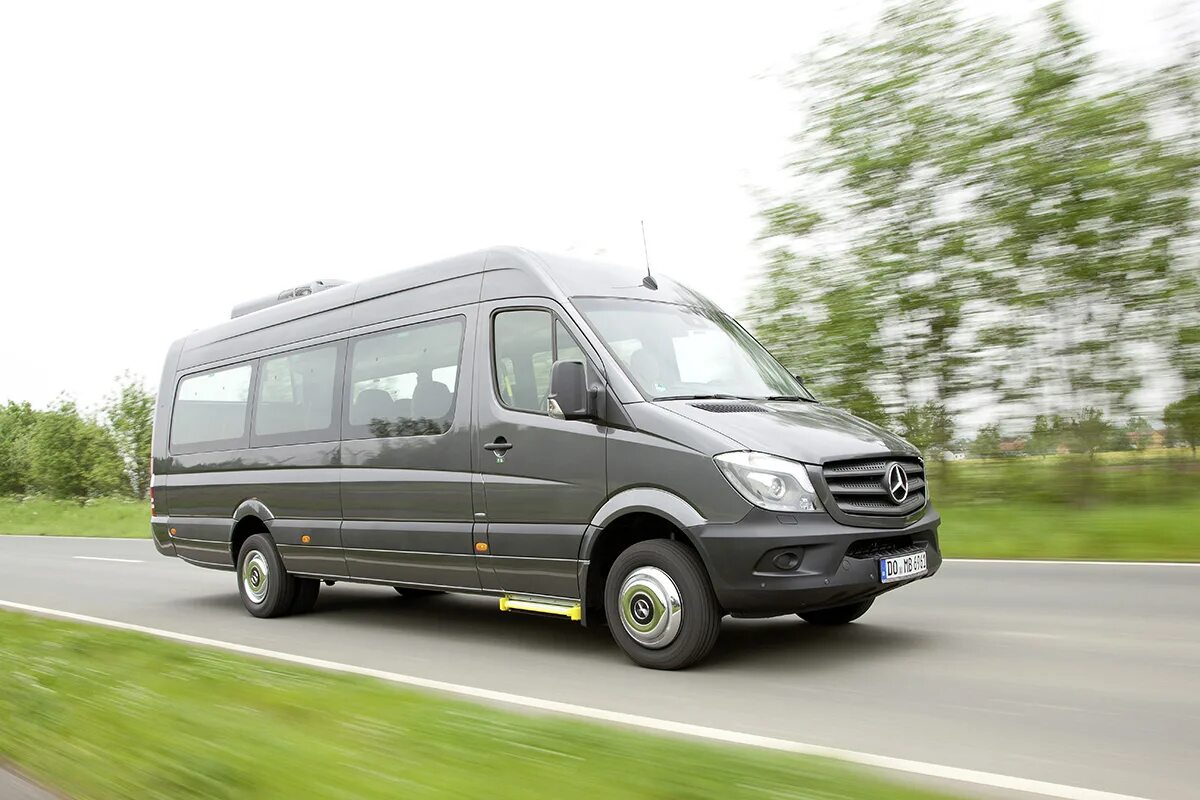 Шарова спринтера. Mercedes-Benz Sprinter 906. Mercedes Benz Sprinter 2023. Mercedes Sprinter 906. Мерседес Спринтер пассажирский.