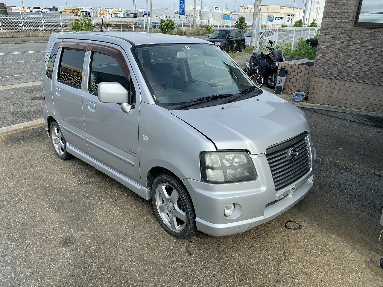 Wagon solio. Suzuki Wagon Solio. Suzuki Wagon r Solio. Сузуки вагон 2004. Сузуки вагон р 2004.