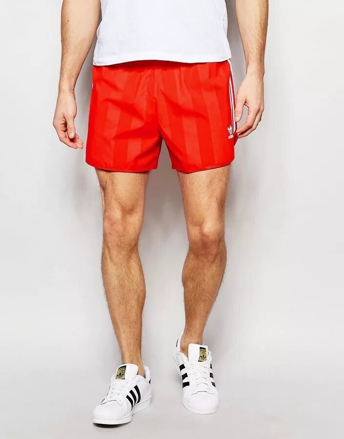 Шорты мужские adidas krasniy. Шорты adidas Originals shorts. Красные шорты адидас Original. 10022529 Шорты адидас. Originals шорты