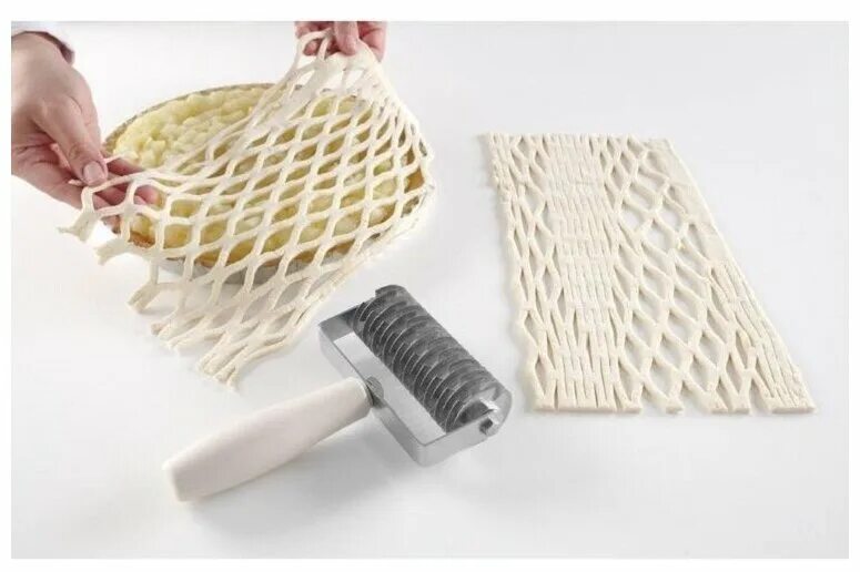нож для нарезки теста. ножи для нарезки теста сеточкой. форма для нарезания сетки из теста 30 см тескома. тескома сетка для пирог. ролик для фигурной нарезки теста.