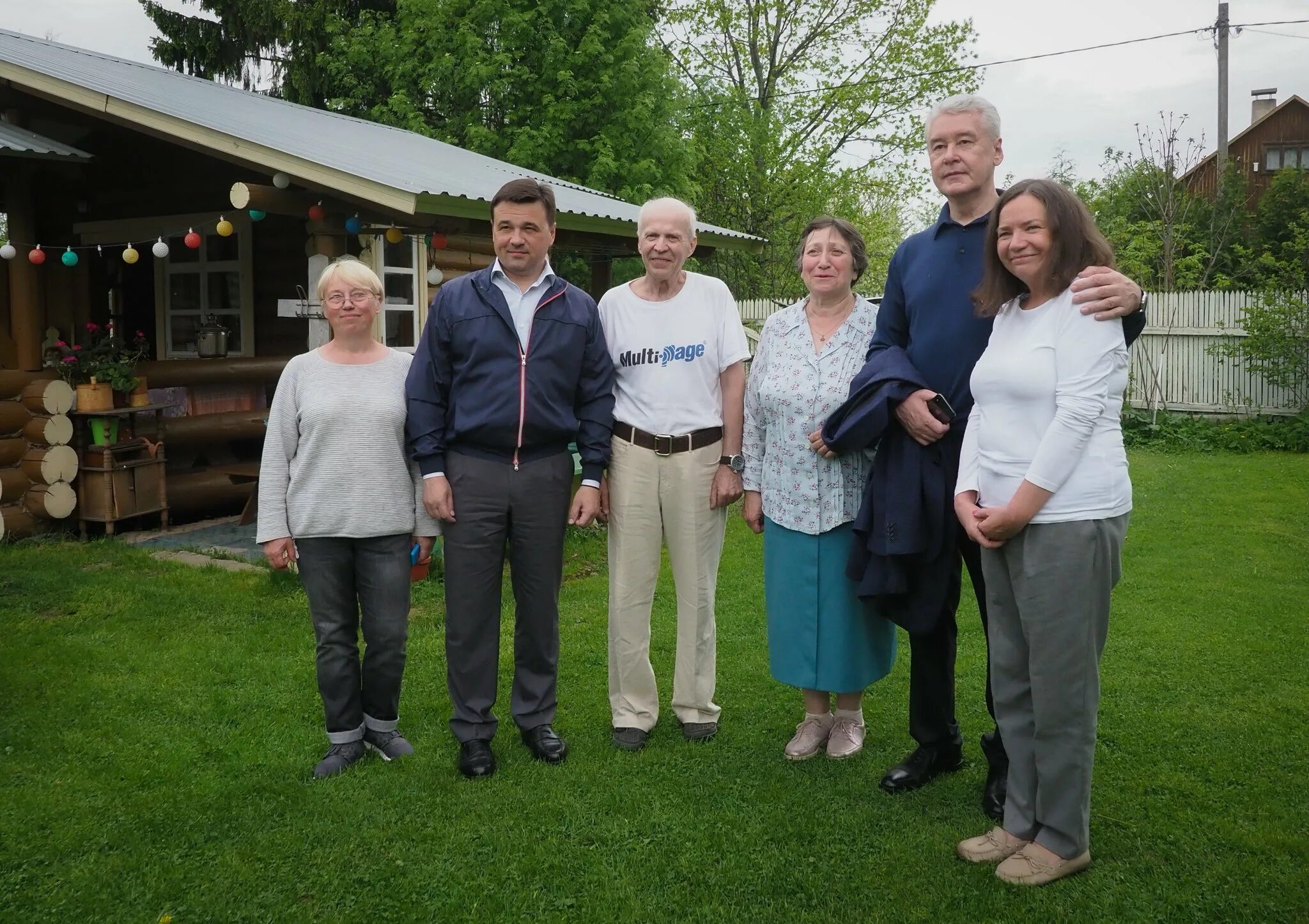 Тарон макарян ереван. Дом мэра. Аркадий чернецкий карасьеозерский. Дом мыра. Особняк парахина в орле.