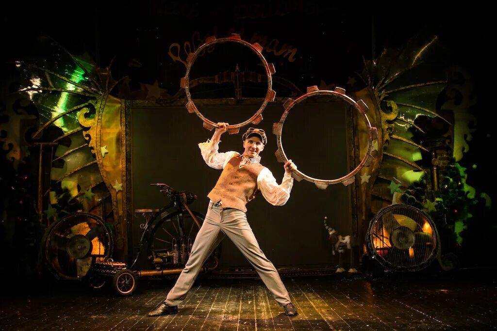 Детская студия оригинального жанра. Свето-цирковое art show. Экстраваганза зазеркалье. Светящиеся костюмы для танцев. Оригинальный жанр выступление.