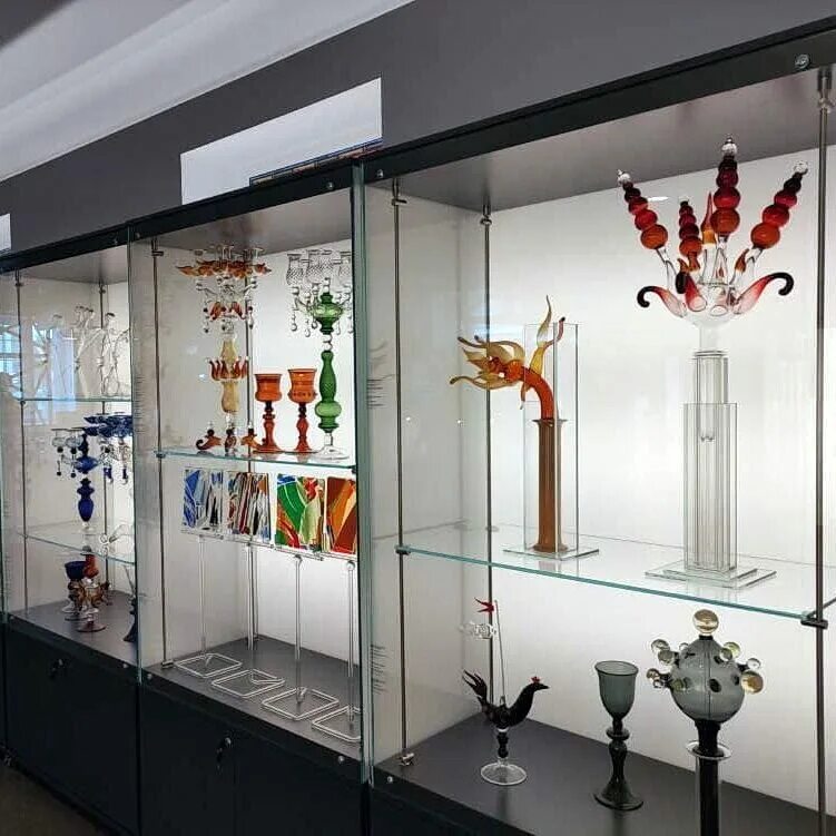 Стеклозавод тверь. Тверь стекольный завод. Музей стекла в медном. Тверь стекольный завод. Тверской стекольный завод.